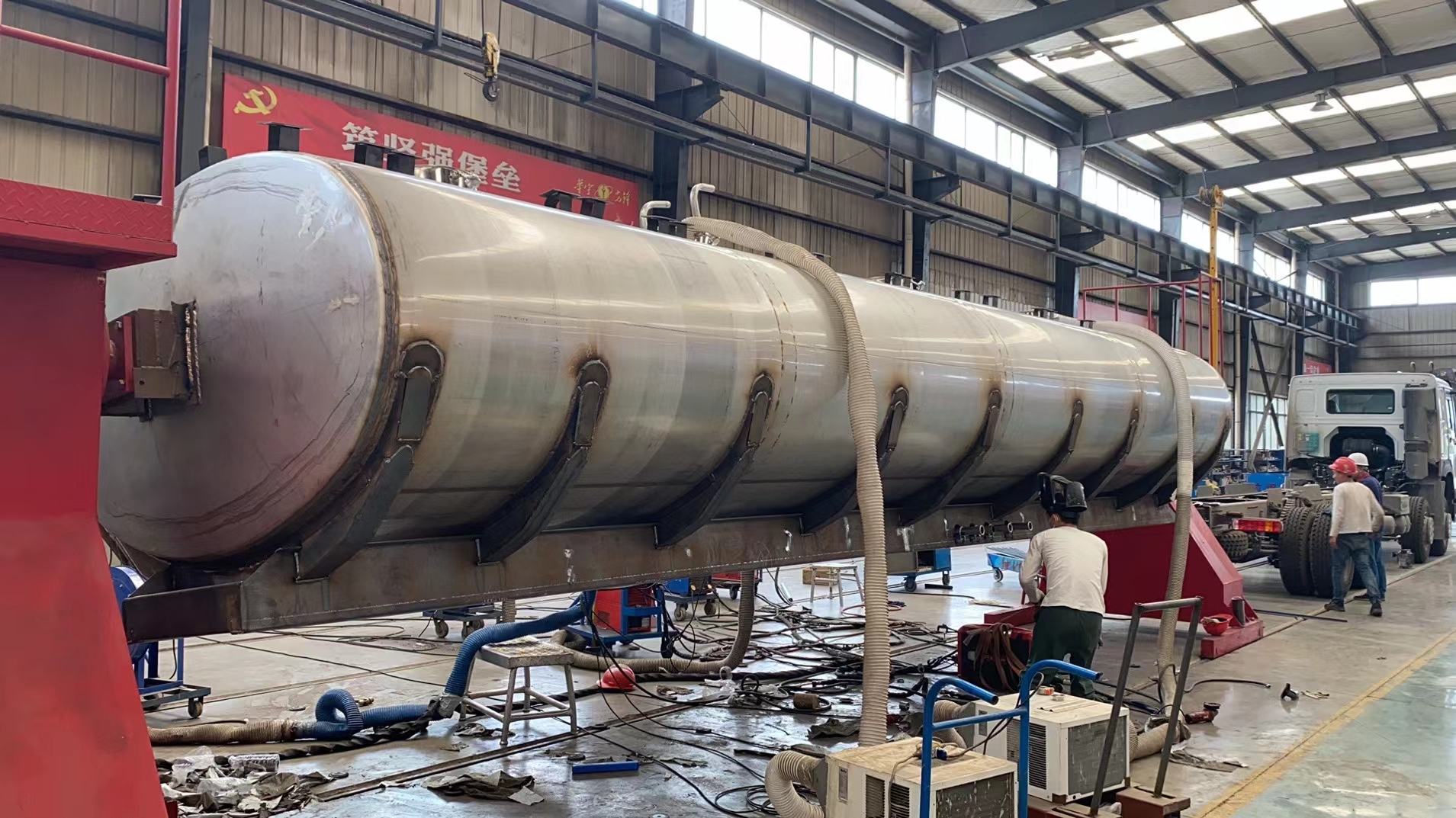 45000 Lts Fuel Tanker Trailer with 6 compartments