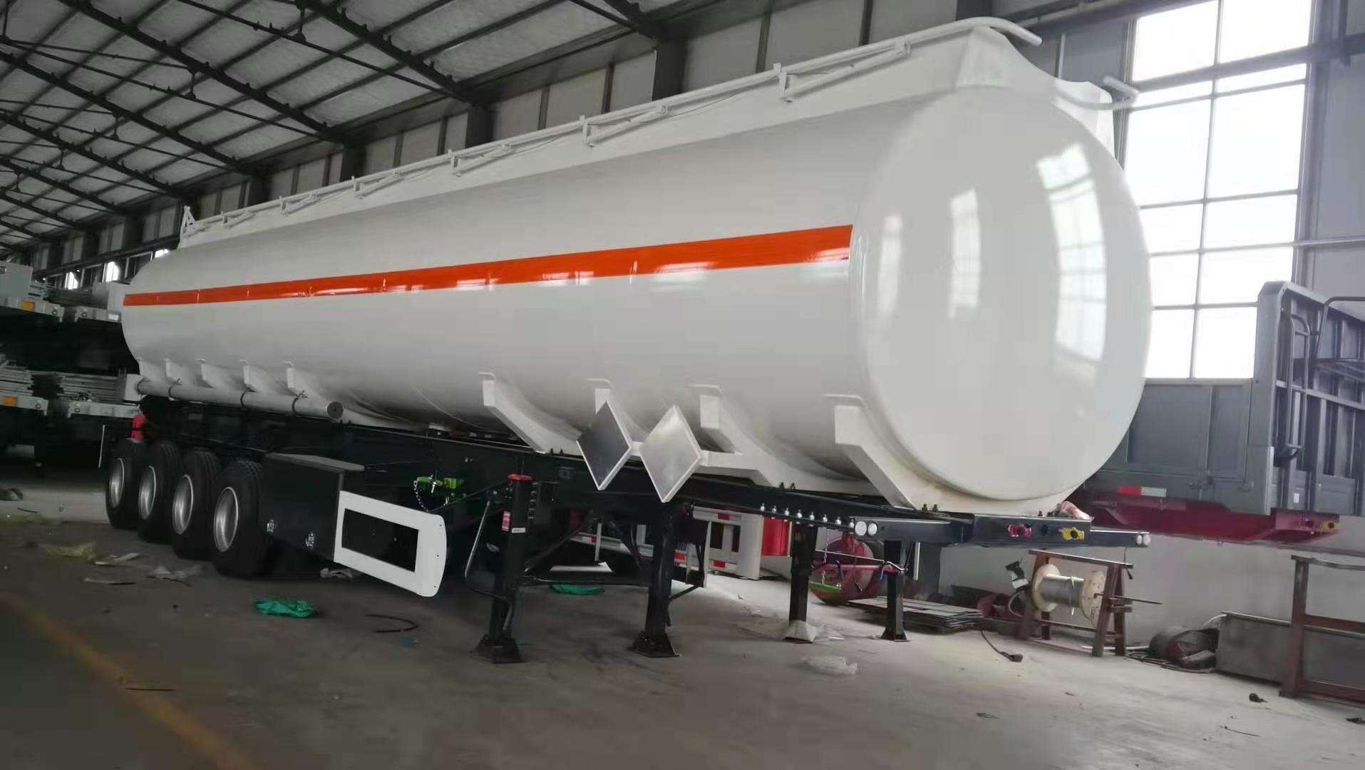 4 axles fuel tanker trailer